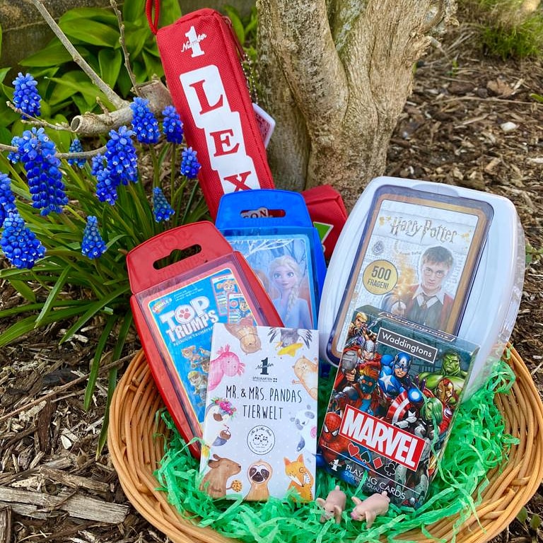 Ihr sucht noch ein passendes Ostergeschenk? Wir haben ein paar Ideen für euch! Verbringt eure Ostertage mit der Eiskönigin, Harry Potter, Marvel und vielen anderen! 
#happyeaster #winningmoves #spiele #toptrumps #harrypotter #pawpatrol #marvel #frozen