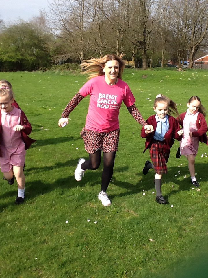 InceCEPrimary's tweet photo. Well done to class 3B for completing the challenge today with Mrs Aspinall. The children really enjoyed running 1k every beak time for the whole of March and Mrs Aspinall has completed 100k for the months in aid of #cancerresearchnow https://t.co/wek3hKLCo5