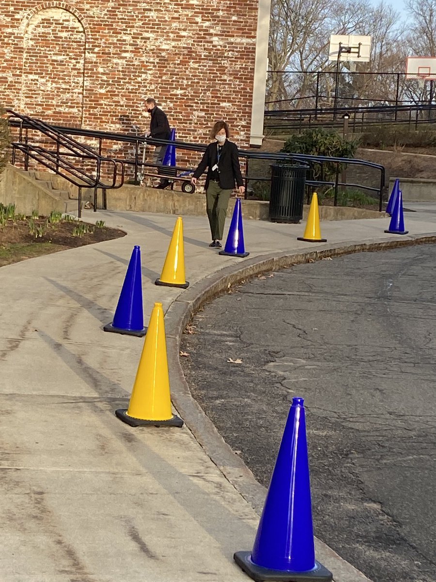 Our awesome administrators are getting ready for Baker Spirit Day!!