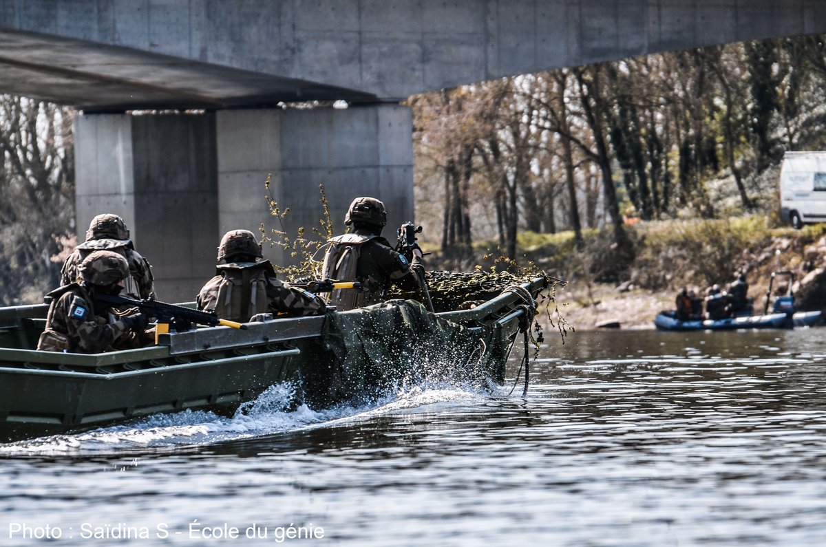 CommandementFOT's tweet photo. #ComFT
Retour en photo sur la visite du général de corps d'armée Vincent GUIONIE, commandant les forces terrestres, sous le soleil angevin :
#ecolegenieangers, #6RG, Pôle interarmées de traitement du danger des munitions et explosifs (PIAM)
#armée2terre t #9BIMa #com2cia https://t.co/zkMjUjlRtK