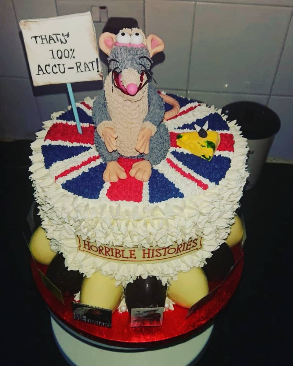 Lady_Bowen's tweet photo. My amazing sister made a Horrible Histories cake for Easter! How awesome is this?! ♥️ The best show ever!
@benwillbond @MarthaHD @simonfarnaby @Lazbotron @JimHowick @realmatbaynton @LawryLewin @HHistories @cbbc #horriblehistories #terrydeary #cakes #cakedecorating https://t.co/AhLcCfwip8