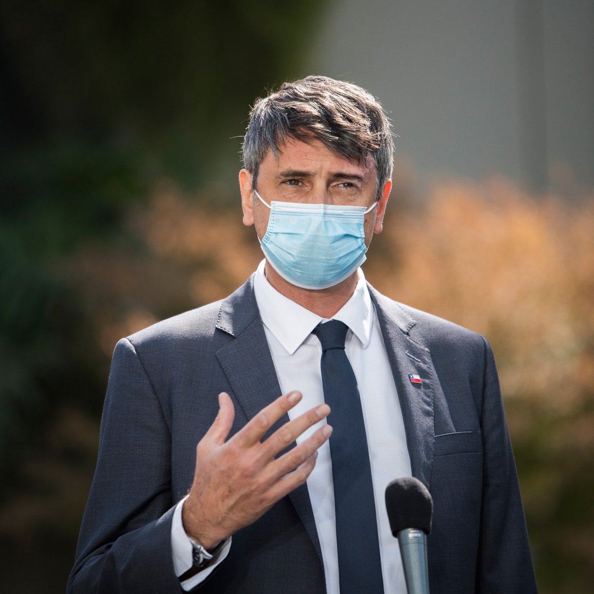 En minutos, sigue la entrevista del Ministro Andrés Couve en <a href="/RadioDuna/">Radio Duna</a>:

💉Acuerdo de 🇨🇱 para 1.8 millones de dosis de la vacuna CanSino
🔎 Vigilancia genómica del Sars-CoV-2
🧬 Efectividad de las vacunas frente a nuevas variantes

📻duna.cl