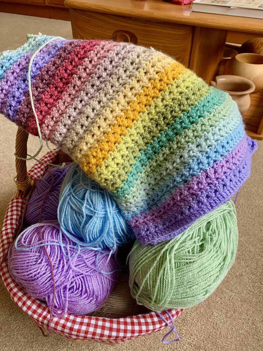 Brackens1's tweet photo. Making this blanket is becoming obsessive. #crochet #meadow #singlebed #nursery #gift https://t.co/m2qxaInwnE