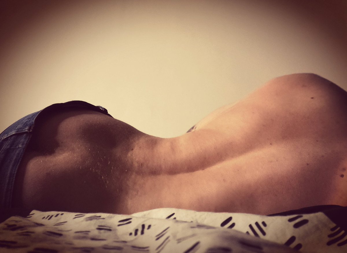 autopsid's tweet photo. Vous voulez en voir davantage ?
Link in bio :-)

#selfportrait #backpic #hot #sexy #SellingContent #mymfans https://t.co/B25rRtXR2g