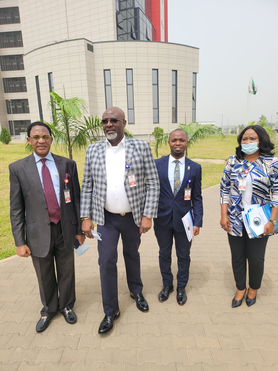 _dinomelaye's tweet photo. Anti Corruption Network team after adopting our petition at the EFCC HQ today. We submitted additional evidence against Yahaya Bello. We are satisfied with EFCC investigation so far. Alot has been achieved. https://t.co/NlV7ucFBiO