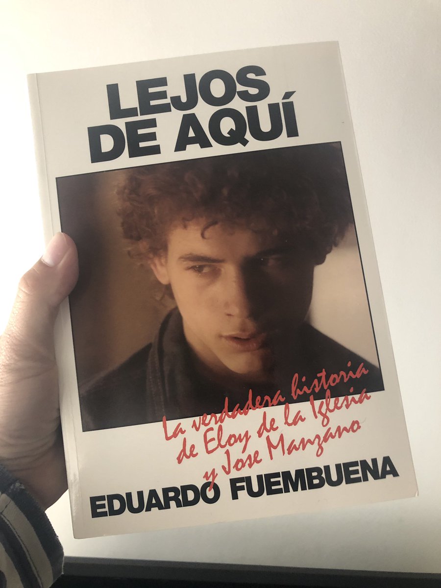 Estoy muy contento porque ya tengo en casa una copia de ‘Lejos de aquí’. Espectacular y lujosa autoedición de Eduardo Fuembuena que voy a empezar a devorar en breve. Muchas gracias!  @Lejosdeaqui2020 #lejosdeaqui #eloydelaiglesia #josemanzano