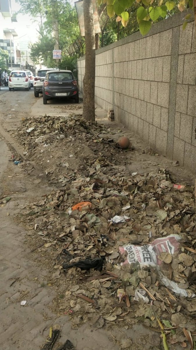 ao_ssz's tweet photo. @EDMCDELHI @CPCB_OFFICIAL @HND1900 @DPCC_pollution @LtGovDelhi @RCSahoo22569517 Vehicle removed https://t.co/r37FvPybae