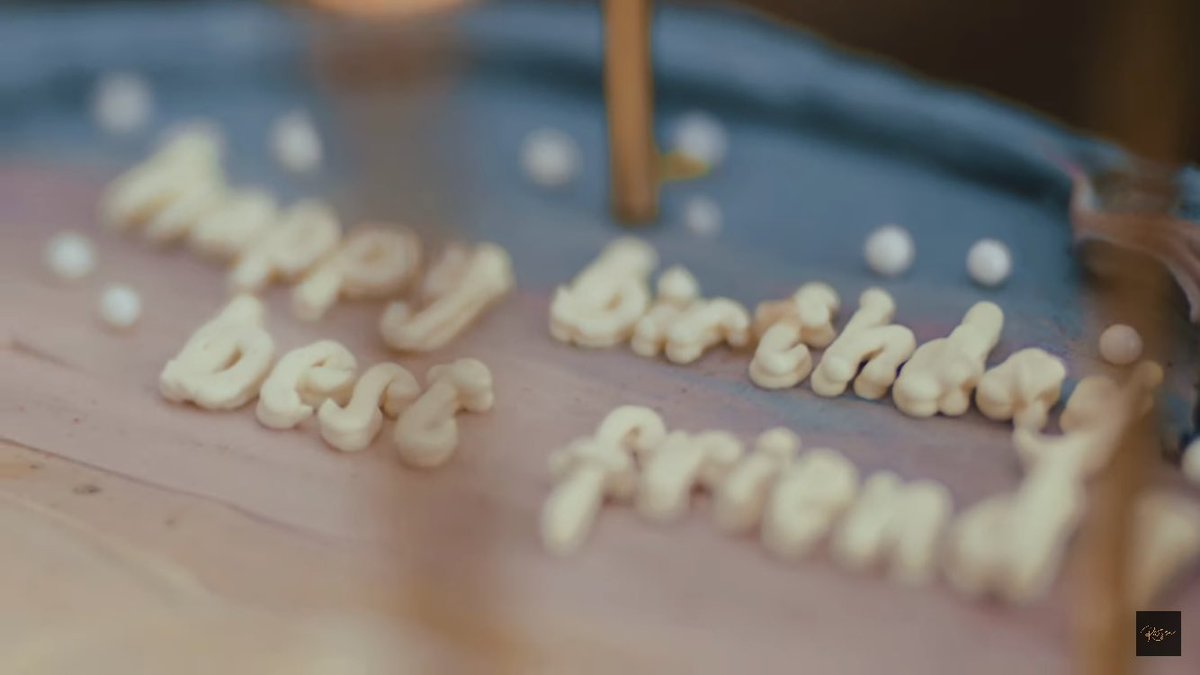 tempusmodel's tweet image. donghae on hyukjae’s birthday: write a song for him 
hyukjae on donghae’s birthday: