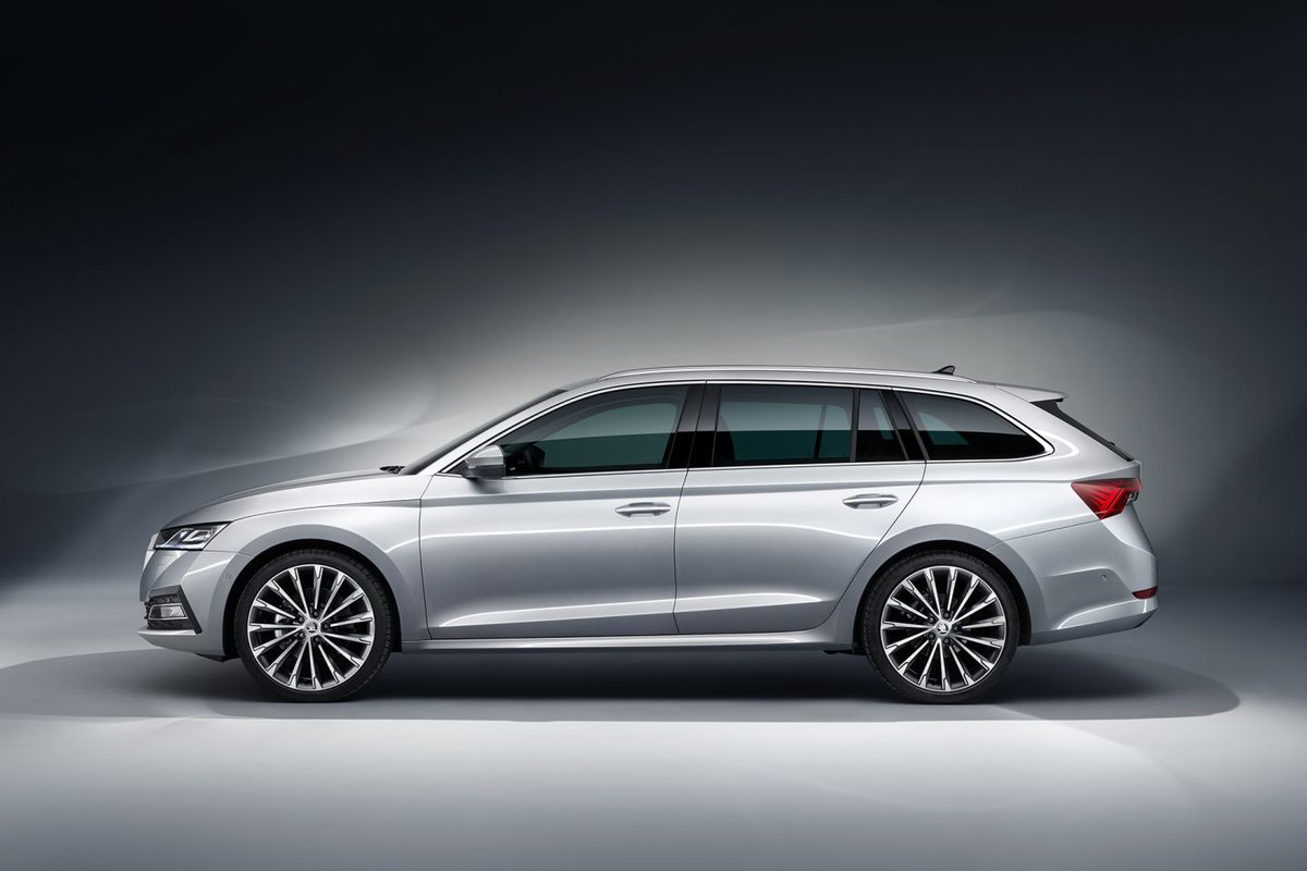 SkodaAsturias's tweet photo. El #OctaviaCombi es un caballo de batallas extremadamente elegante y versátil; gracias a su abundante espacio, su tecnología punta y sus asistentes de seguridad, puedes concentrarte en lo que realmente importa: vivir como tú eres. Eso es Simply Clever. Eso es #Skoda 💯 https://t.co/4h8BgG64SX