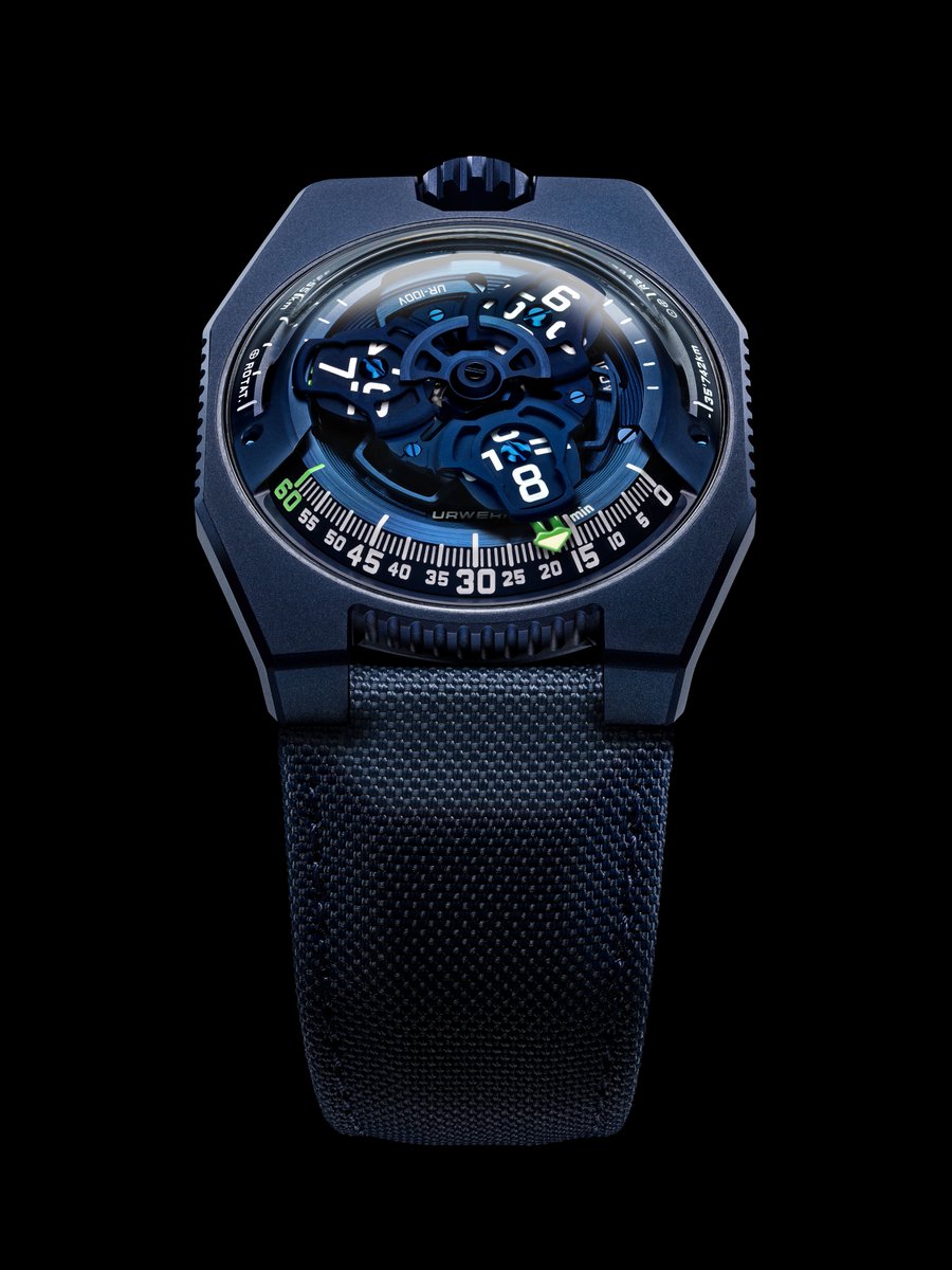 Presenting the #UR100V “Blue Planet”. Tracking earth and our solar system: it’s a 24-hour invitation to interstellar travel. Limited to just 25 pieces the “Blue planet” case is sandblasted with a blue PVD. Discover it here: bit.ly/3we3QKi 🌎🌍🌏