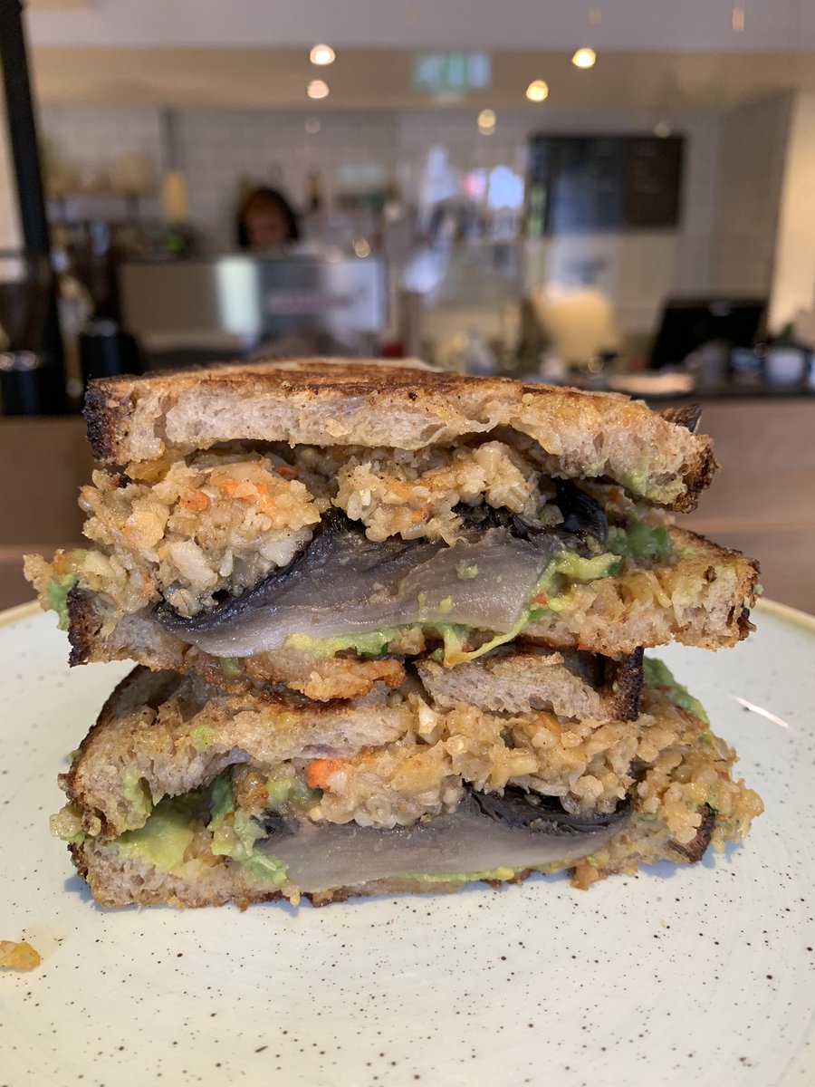 Our vegan toastie is back on this weeks menu! Featuring vegan haggis, guacamole, portobello mushrooms &amp; chili jam 😋 it’s huge and delicious! 

Open this week fri-sun 10am-3pm 🤩

#supportlocal #smallbusiness #vegan #veggie #lunch #edinburghlunch #edinburghfood