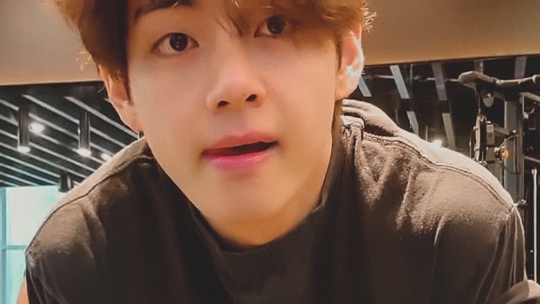 archivefortae's tweet photo. i miss you everyday #V https://t.co/wq2ppe2M4o
