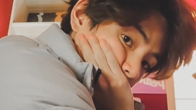 archivefortae's tweet photo. i miss you everyday #V https://t.co/wq2ppe2M4o