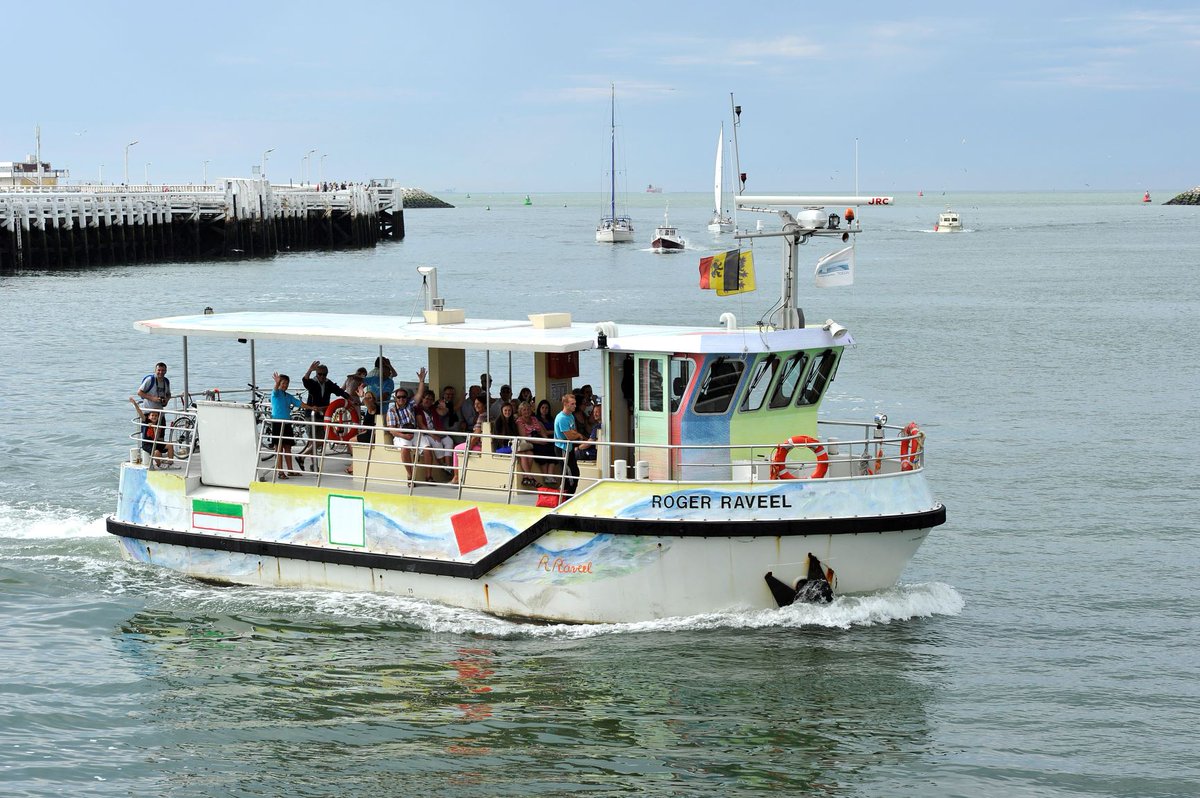 Volg je een maritieme opleiding en ben je op zoek naar een leerrijke vakantiejob deze zomer? Voor de veerdienst in <a href="/StadaanZee/">Stad Oostende</a> Oostende zijn we op zoek naar 4 enthousiaste jobstudenten ⛴️ #vlaanderenismaritiem #kust #vacature #vakantiejob 👉 loom.ly/V_L-VG0