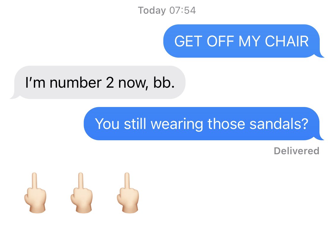 DavidCastanedaJ's tweet photo. Conversations w my regular. @justinhmin https://t.co/xplx4PcbX6