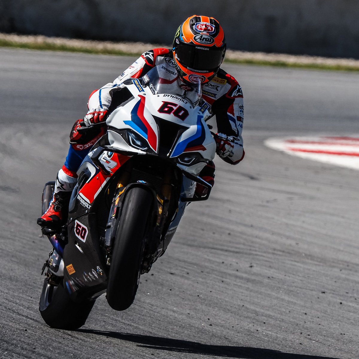 We didn't forget it's #wheelieWednesday, we were just waiting for <a href="/mickeyvdmark/">Michael van der Mark</a> at the #CatalanTest 😁