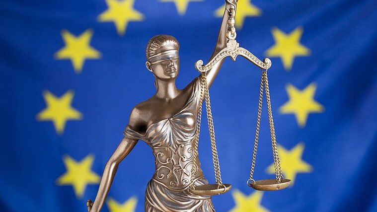 La Commission européenne annonce un recours devant la #CJUE contre la réforme judiciaire du gouvernement polonais qui menace l’indépendance des juges.

Je salue cette décision, demandée par le groupe <a href="/RenewEurope/">Renew Europe</a>. Protégeons l’État de droit partout en Europe! 🇪🇺

#RuleOfLaw