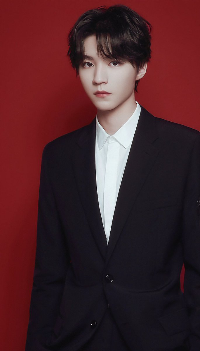 【20210331  Good afternoon】
The end of March!!!
Look forward to Karry’s new movies and TV series.

#王俊凯 #WangJunKai #Karry  #王俊凱 #KarryWang  #WJK #왕준카이 #VươngTuấnKhải #ワンジュンカイ #บอสข่ายมาไทย #わんじゅんかい  #TFBOYS王俊凯 #TFBOYS 
#Chinese #Singer #Actor