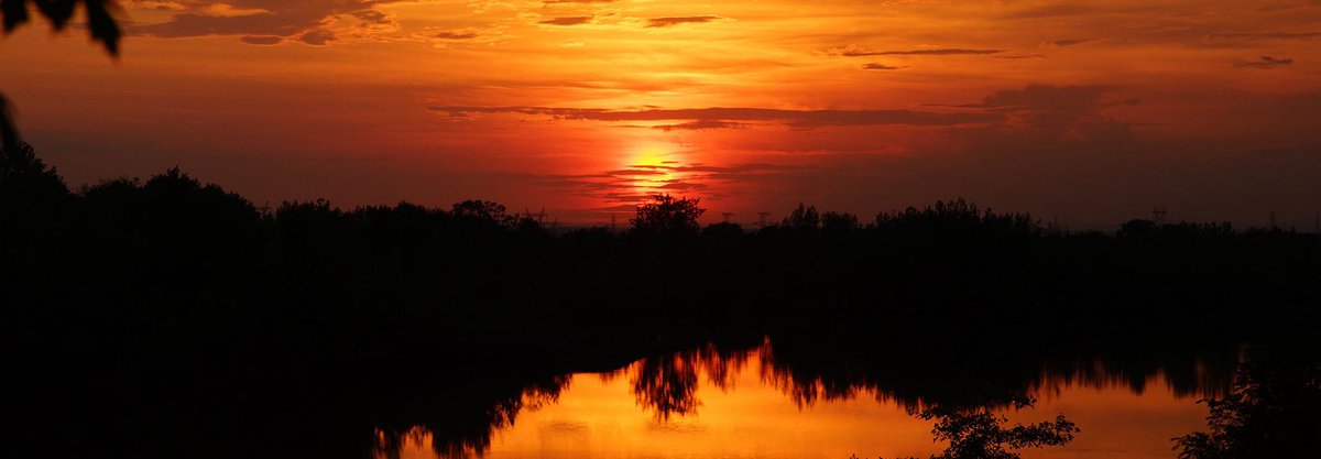 If you're based in the UK, this might look appealing...initially.....

New study predicts 6-month summers by 2100 buff.ly/3bLOV1C