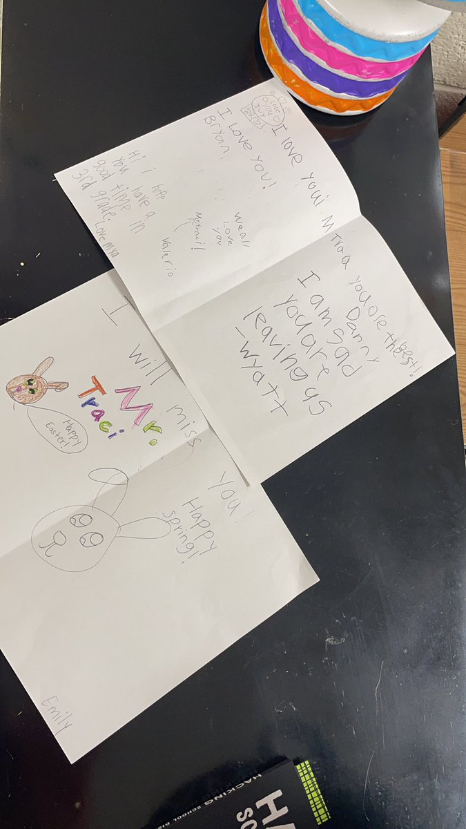 mrtraci's tweet photo. Seeing this first thing this morning started my day off great! Will definitely miss being with my First Grade kiddos! 🥺 https://t.co/6I74RjDqVe