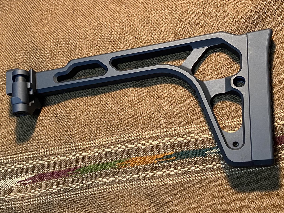 予告通り、ついに出ました SIG #MCX 用初期型サイドフォールディング 予告通り、ついに出ました SIG #MCX 用初期型サイドフォールディング