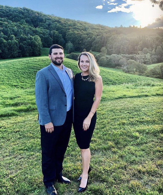 araefo's tweet photo. The day has come. He looked at me with pure joy and said:

“I’m hitting the driving range after work”

You’d think after 3.5 years it would get easier 😞 

is there a support group I can join? https://t.co/RqWFhH6zOm