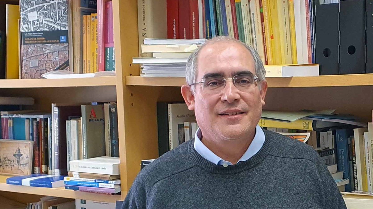 Diego Ramiro: “El aislamiento de las personas mayores por la pandemia acelera su deterioro cognitivo y físico”

El demógrafo del CSIC coordina una línea de trabajo sobre la #COVID19 y las residencias que pretende reducir la mortalidad en estos centros.

➡️bit.ly/2Pmvxjp