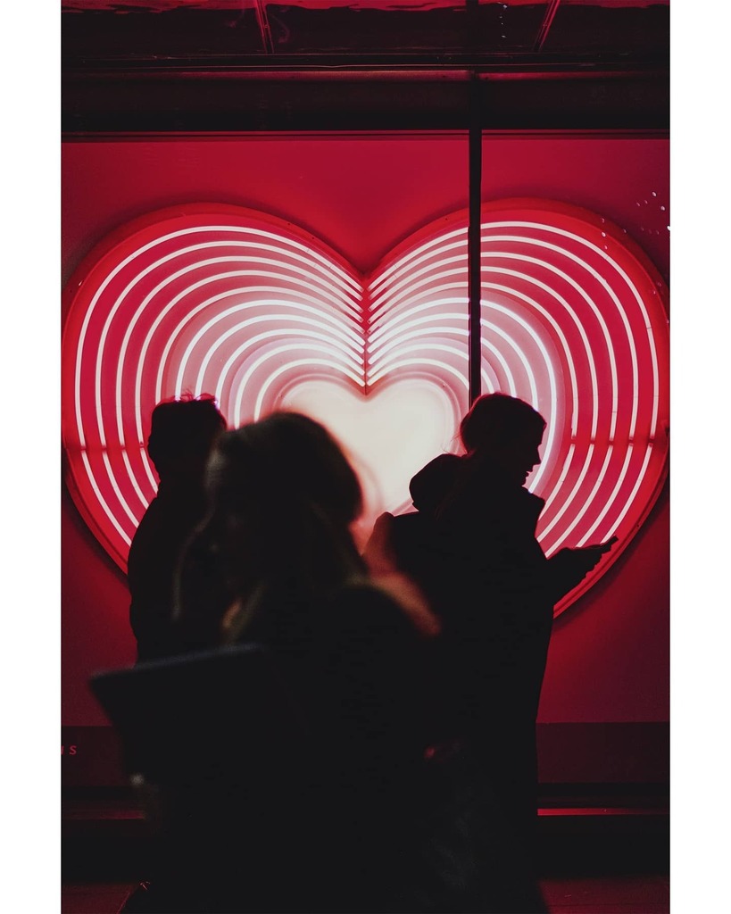 aimo86's tweet photo. どきどき💗
.
.
.
#london #city #photography #neon #urban #canon77d #streetphotography #ldn #visualambassadors #freezfram #lensbible #streets_vision #awesupply #exploretocreate #illgrammers #uk_shooters #london4all #metropolis_london #thisislondon #moo… https://t.co/kKbjIWKg8H https://t.co/CLhjZjaY0m