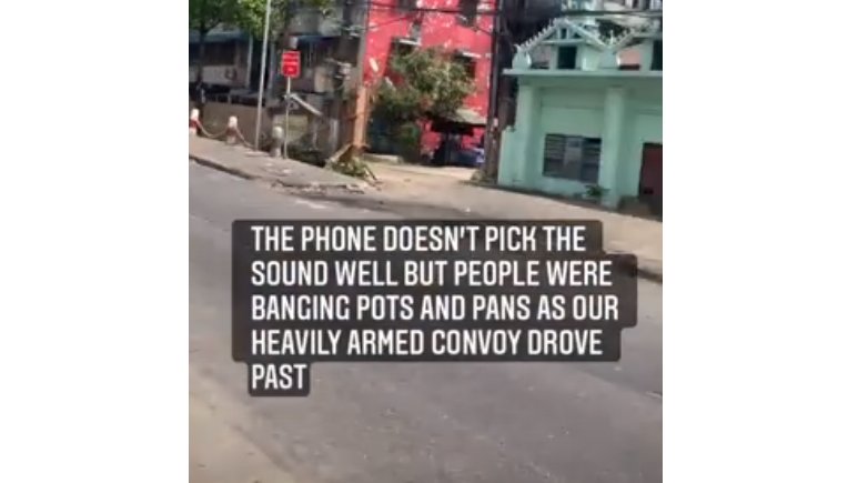 People in Myanmar’s main city, Yangon, banged pots and pans in a show of defiance against the ruling junta during a visit to Yangon by a news crew from CNN travelling in a heavily armed convoy. reut.rs/3m8ecqq #WhatsHappeningInMyanmar