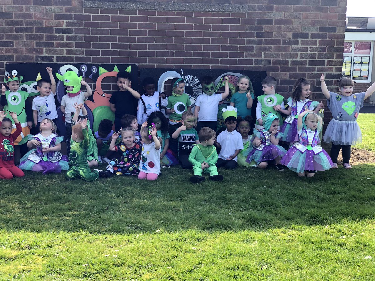 HighbankFS1's tweet photo. What a fabulous day the aliens have had today. Words can’t express how grateful we are for the effort that the parents go to, to ensure these exciting themed days can be as successful as they are. #TransformWritingCompetition21 #TogetherWeWrite @TransformCEO #highbankprimary https://t.co/Xm9bPo4KyN