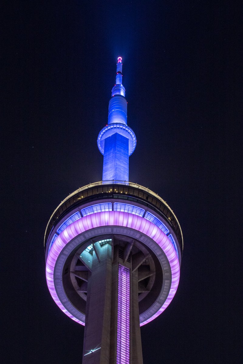 TourCNTower's tweet image. Tonight the #CNTower will be lit light blue, pink and white for International Transgender Day of Visibility / Ce soir la #TourCN sera illuminée en bleu pâle, rose et blanc pour la journée internationale de visibilité transgenre

🏳️‍⚧️