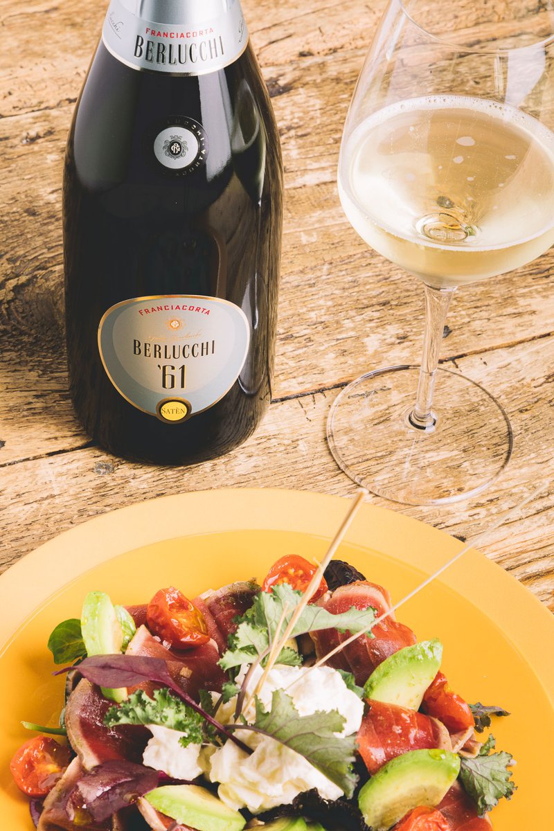 Oggi alle ore 18:00 <a href="/Arturo_ziliani/">Arturo Ziliani</a>  sarà ospite di <a href="/Cucina_Italiana/">La Cucina Italiana</a> per una diretta Instagram insieme alla giornalista Valentina Vercelli. 
Non perdetevela e seguiteci qui: instagram.com/berlucchiwine/…