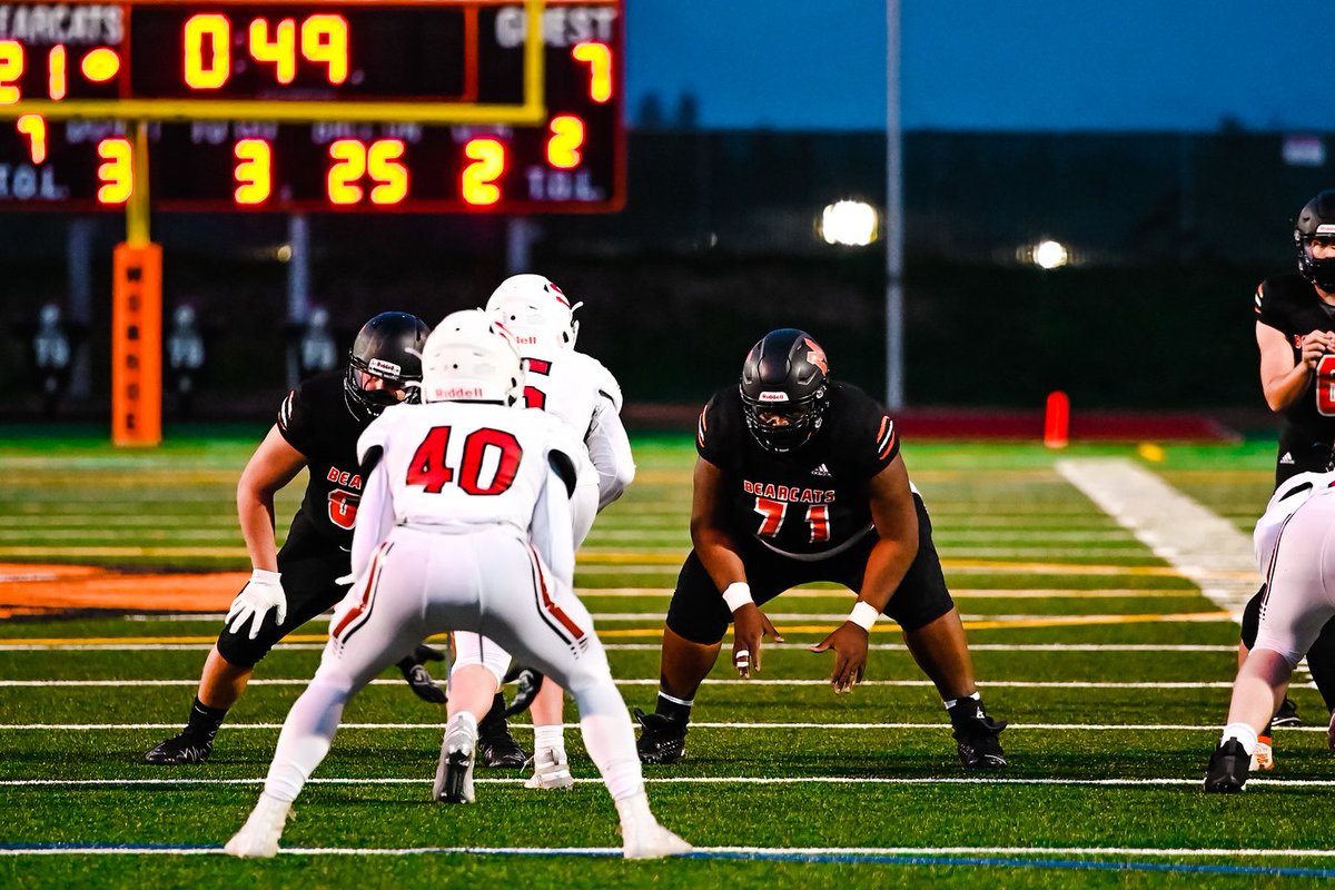MonroeBearcats's tweet photo. Congratulations to @yungsammy206 for being named 2nd team all league offensive lineman!  Great season Sam, we're very proud of you!!

#WeAreMTown
#FamilyFootball
#OLinePride https://t.co/LGG2Weif8x