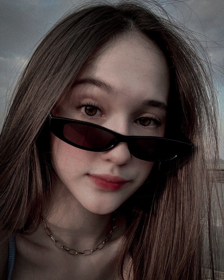 Gwyn anneta uzreyna tweet media