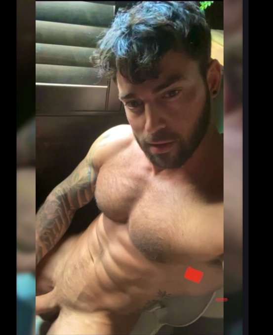 NEW HOT VID UP! https://t.co/rzaiC9BSdq https://t.co/8KK5MlGOWo