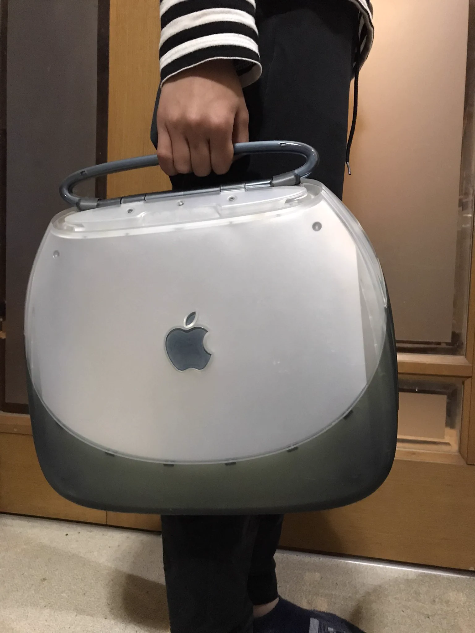 20年前のパソコンを見せたら、今のよりも好印象と言われたｗｗｗ