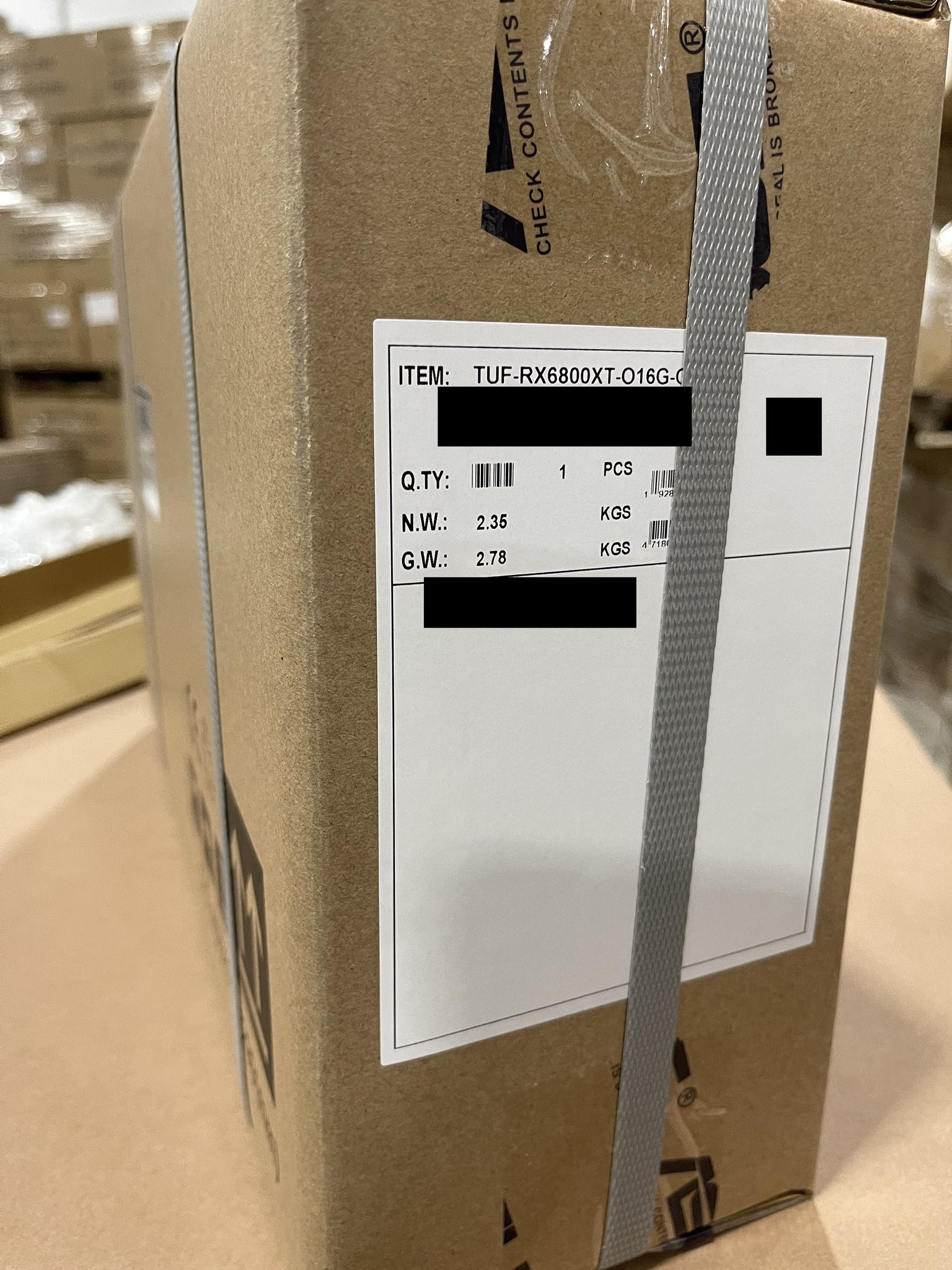 Linus Tech Tips on Twitter: "Real physical proof that @AMD @Radeon &amp;  @ASUSUSA are making HUGE efforts to get RX 6800 XT cards into the hands of  Verified Actual Gamers at MSRP