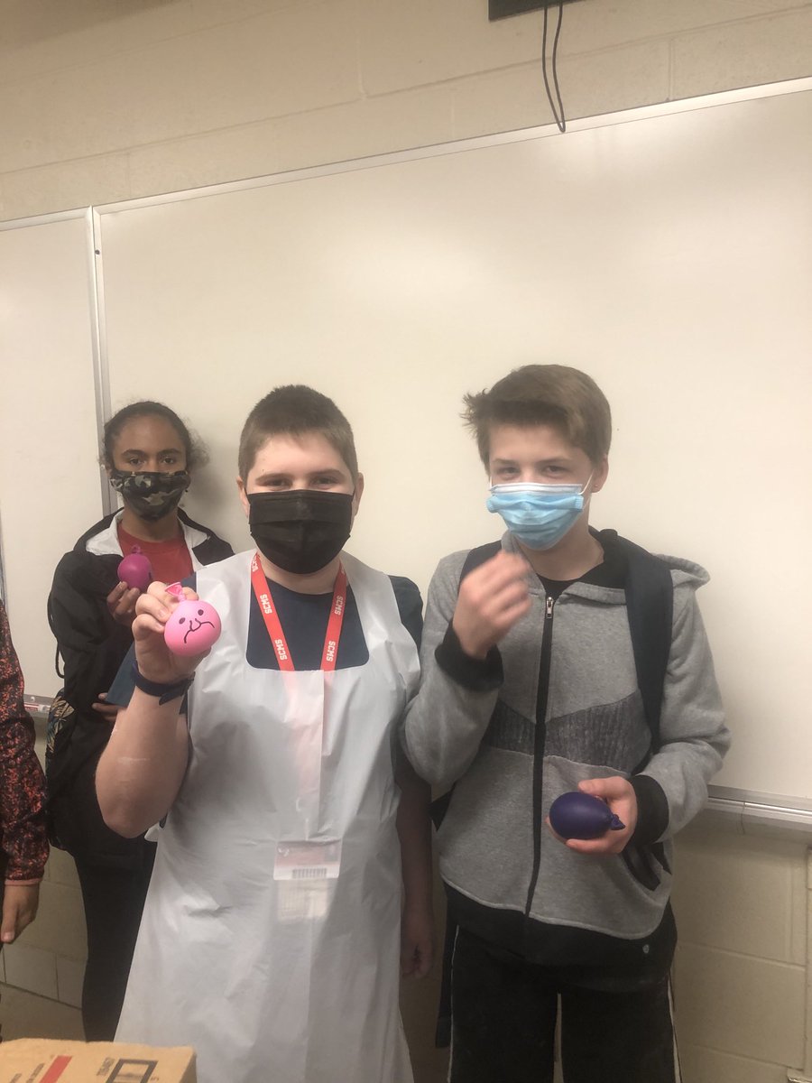 RockPE4's tweet photo. Finding ways to stay stress free in teen survival by making stress balls!!!! ⁦@SCMSDragons⁩ ⁦@swartz_creek⁩ https://t.co/P7xoAwlOds