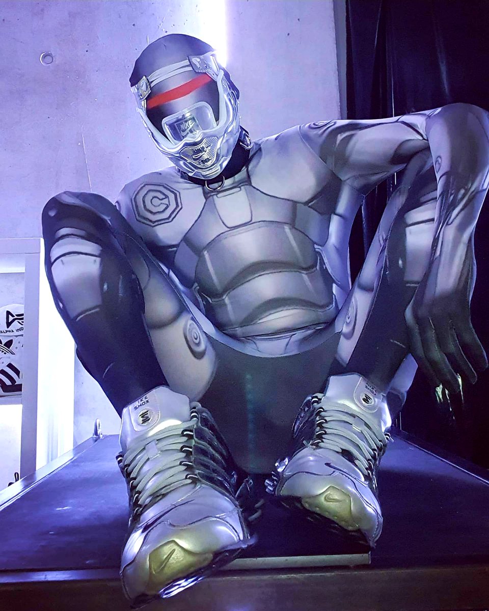 RubberLocked's tweet photo. I was always fascinated by
R. O. B. O. C. O. P
Though the new movie elevated it to a new level: no control of the body, forced chastity, a surreal dream of bondage.
#gayboy #gaylycra #lycra #lycrafetish #morphsuits #cosplay #nike #nikeshox #shox #collared #collar #sneakermask https://t.co/D4rnT6EIR3