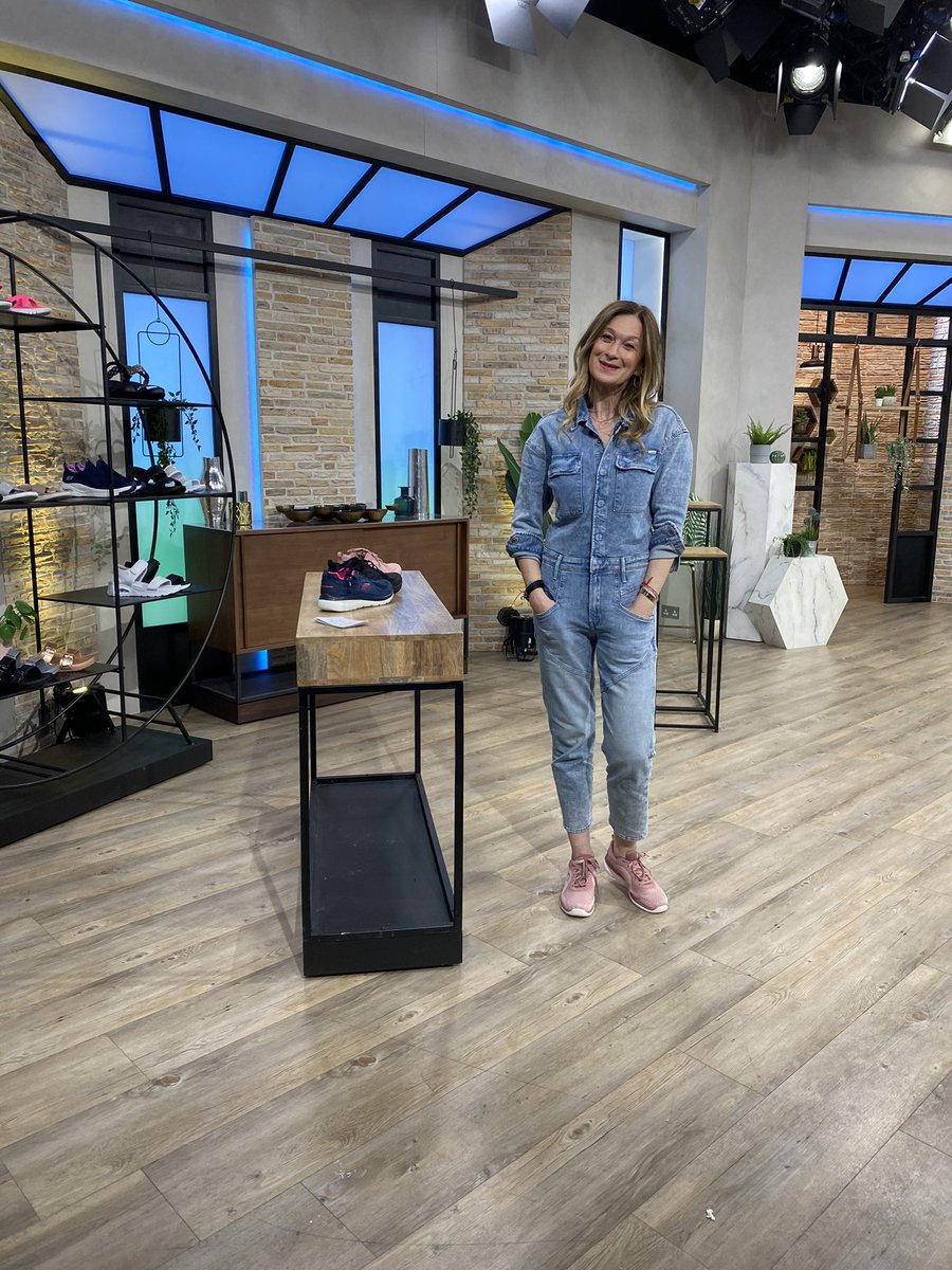 Loved chatting with you <a href="/mecharliebrook/">Charlie Brook</a> and happy hubby bought a pair in Navy xxx