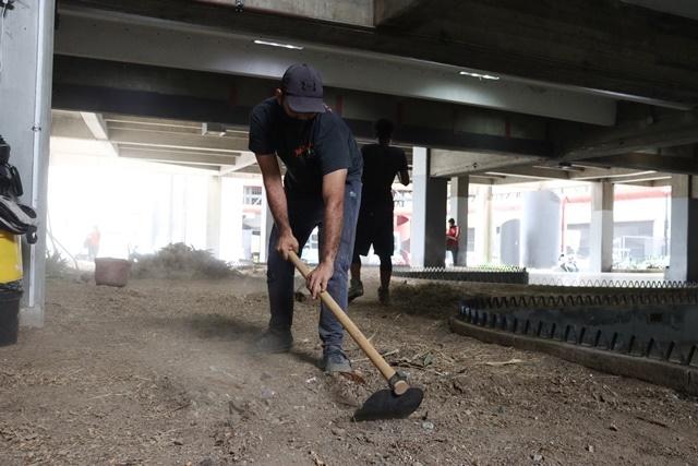 Minpescave2's tweet photo. Para dignificar los espacios de nuestra sede principal se inició trabajo en las jardinerías adyacentes, trabajo que se desarrolla en conjunto entre el @Minpescave2 y @corpocapitalgdc 
#YoComoPescado
#NicolasMaduroEsPueblo 
@juanlayavargas @Nahumpsuv @NicolasMaduro https://t.co/2hVv0RS7EU