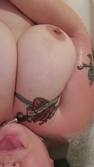 Sickloveletter’s pics and videos