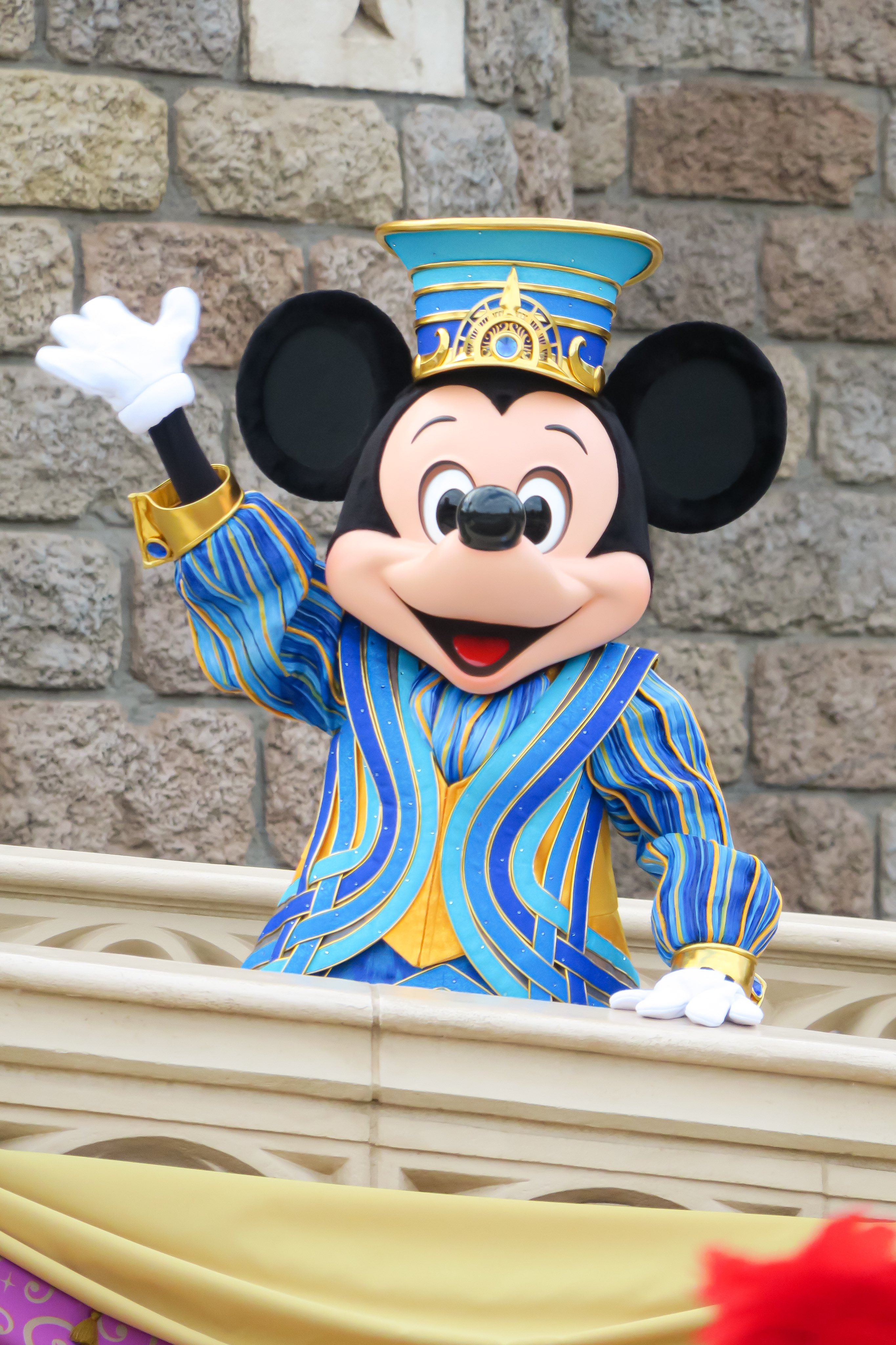 国際ブランド ディズニーの仲間 Dzzavidovici Ba
