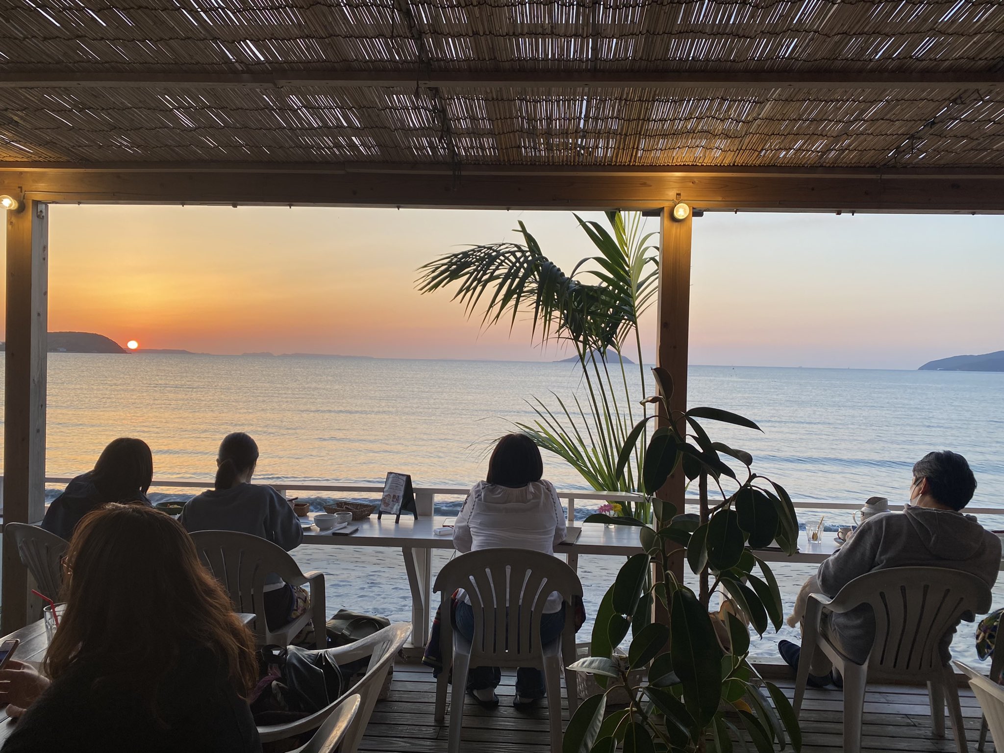 糸島タイ料理ドゥワンチャン 15日ディナータイム営業します ご予約ください 営業時間内にお電話ください タイ料理 福岡 九州 糸島 T Co J28btsusk5 Twitter