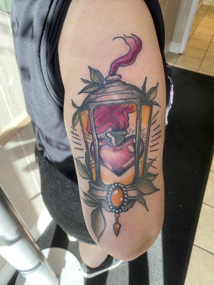 asvbovesobel0w's tweet photo. just gonna leave these here and retreat back into my twitterless hole ✨

also, now booking for the end of may for tattoos &amp; piercings. message me on instagram at @ mallory.tattoos https://t.co/1BeicS2OFZ