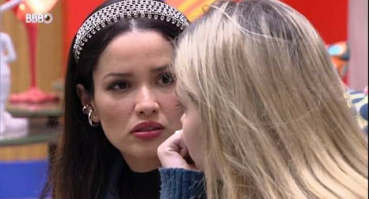 _BBB23___'s tweet photo. Ontem após a eliminação da Thais: 

Juliette: "Só eu de pipoca, significa que eu fui muito longe, não esperava."

Viih Tube: "Sempre esperei de você,
te vejo na final." 

Juliette: "Sério?" 

COMEÇOU

Calma Viih /Gkay /PLANTÃO BBB/21 MILHÕES DA JULIETTE/ELA BRILHOU/ #BBB21 https://t.co/7LbJNATJ0z