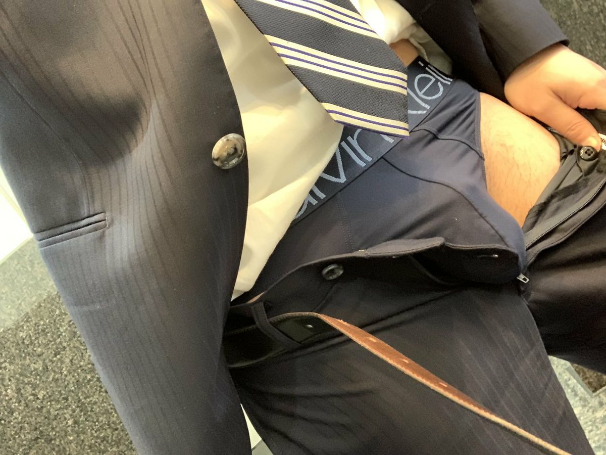 soyjarochoxxx's tweet photo. Que hermoso es ver 😍 este tipo de #godinez 😍 den rt 🔄 y ❤ para más contenido de el y de quien quiera mandar por DM ✉ https://t.co/66fNgOohD1