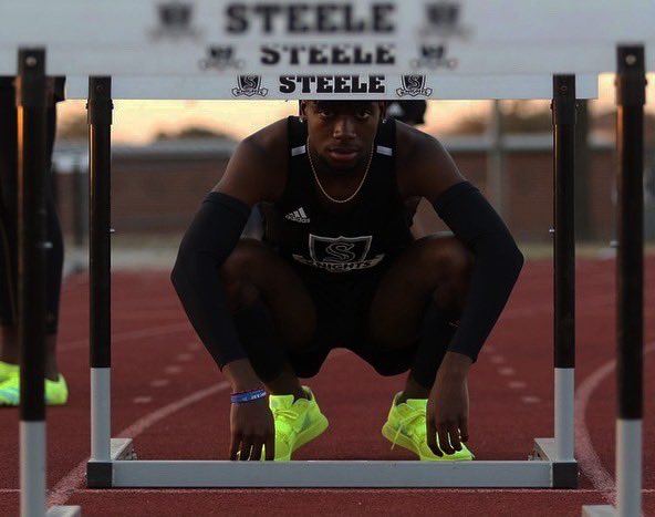 issaRawwrld's tweet photo. Great final season.. blessed to be able to perform and grind this season. Preciate my teammates for all the laughs and love and am extremely thankful to @SK_Track_Field  for grooming me up these past 4 years. Onto my next chapter https://t.co/MnstbvdNjy