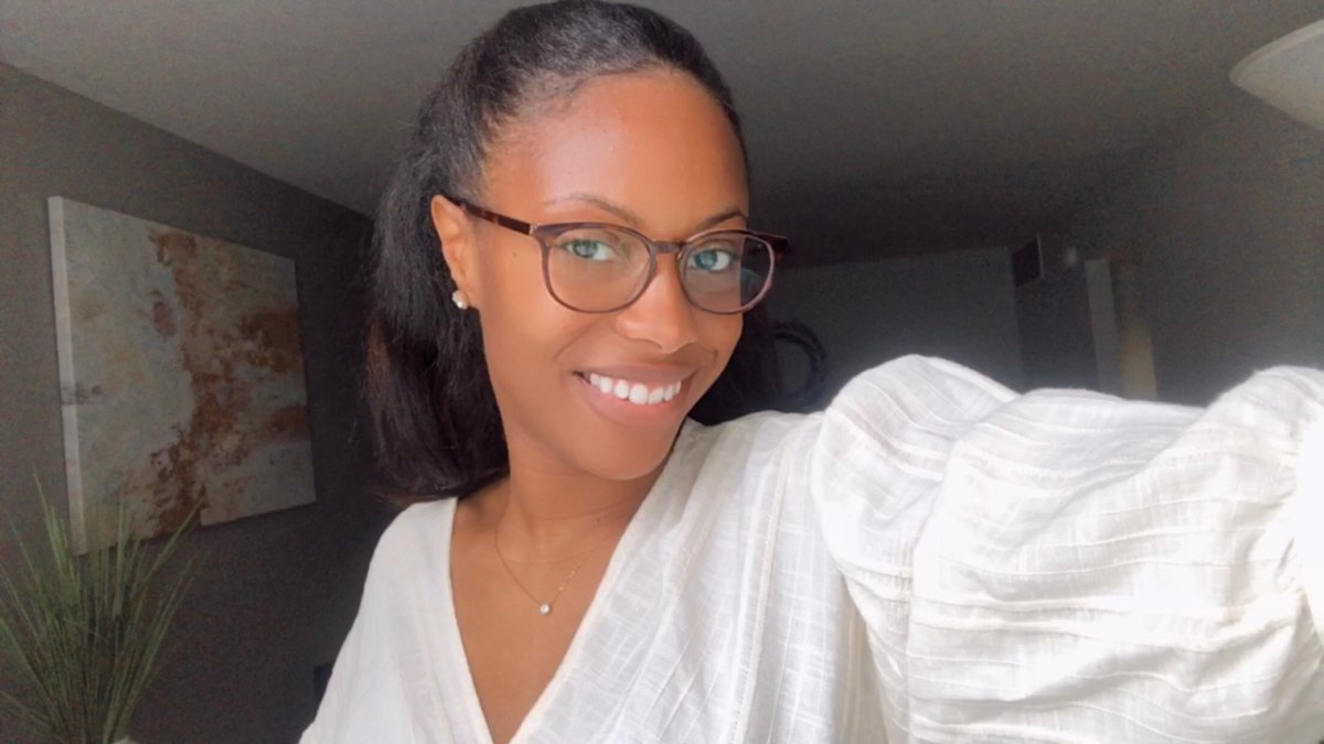 ChristineQuince's tweet image. *plays “Jumpoff” by Lil Kim* 
“I been gone for a minute but I’m back with the Jumpoff.” 

Officially Passed my Dissertation Proposal Defense 🥳🎉