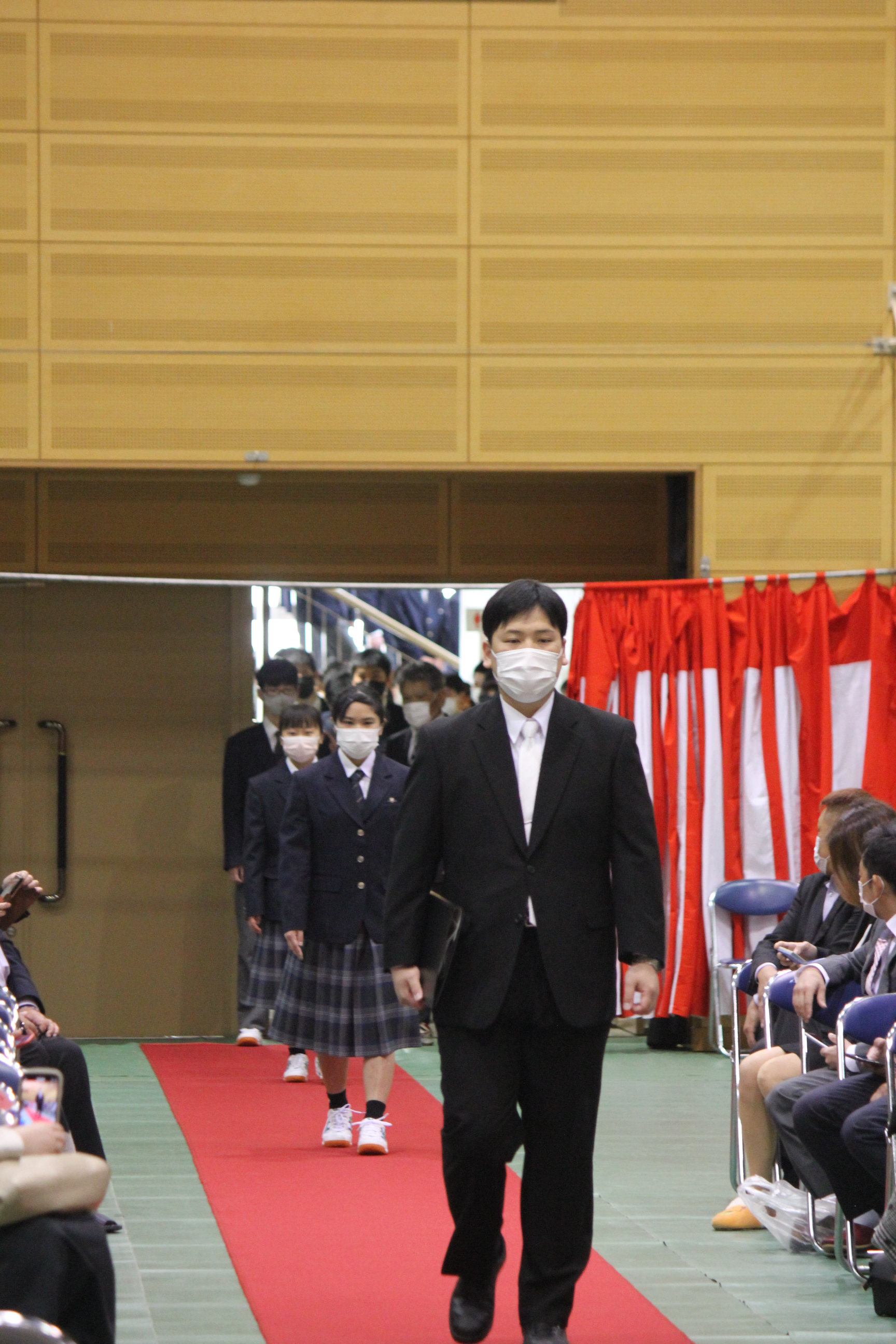 広島県立吉田高等学校 公式 １年ａ組 担任 古原 勇希 新入生の皆様 保護者の皆様 御入学おめでとうございます 皆さんに会うまでとても不安でしたが 入学式の君たちの堂々とした姿を見て期待に変わりました 今後の君たちの成長を楽しみにしています